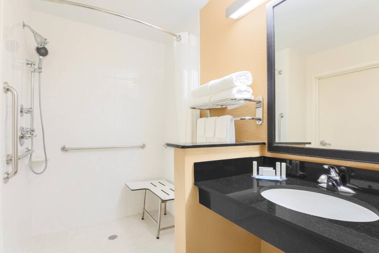 Fairfield Inn & Suites Houston Хъмбъл Екстериор снимка