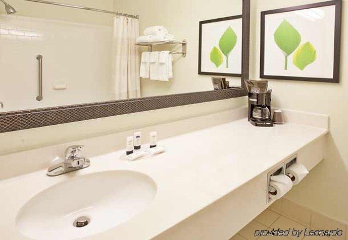 Fairfield Inn & Suites Houston Хъмбъл Стая снимка