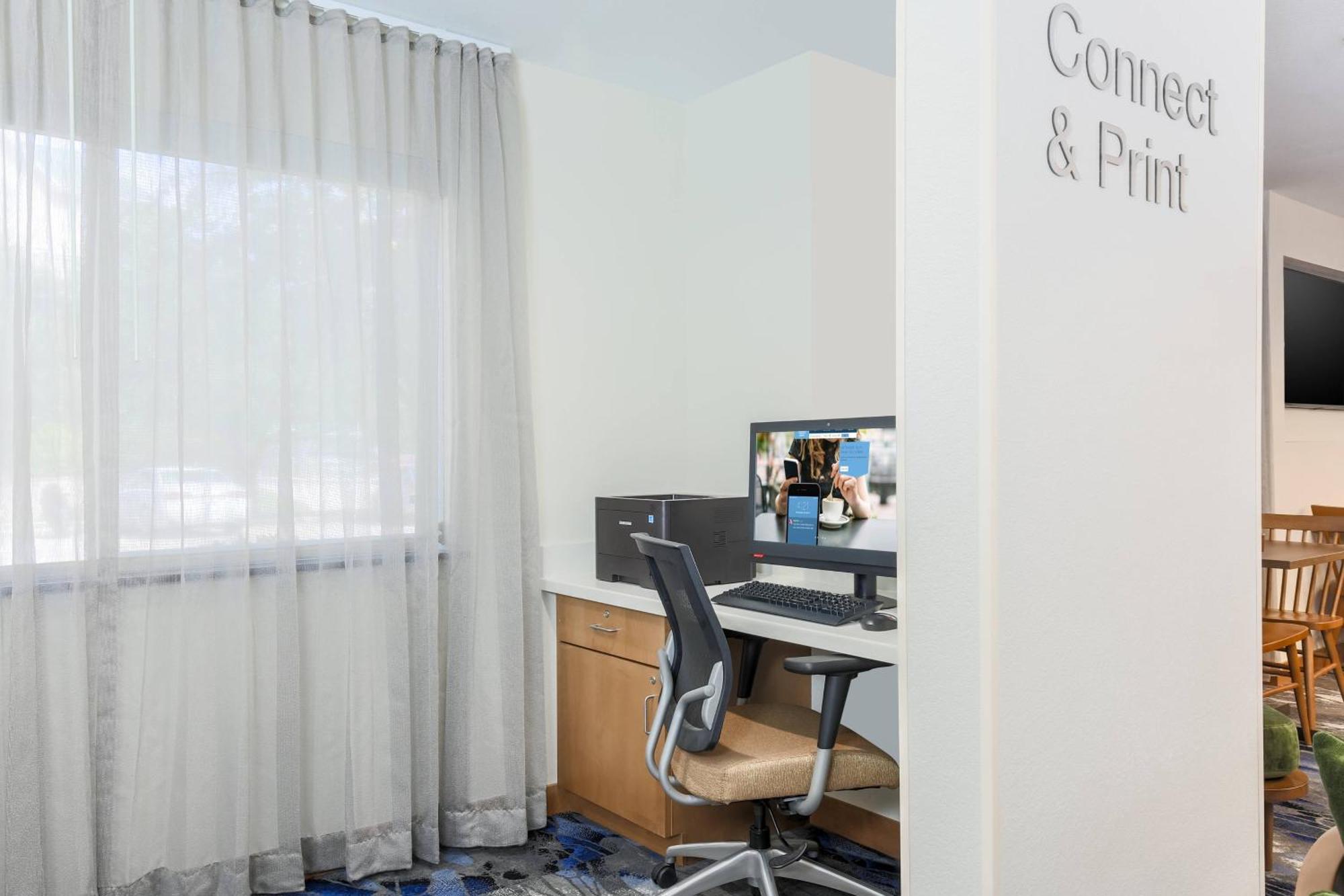Fairfield Inn & Suites Houston Хъмбъл Екстериор снимка